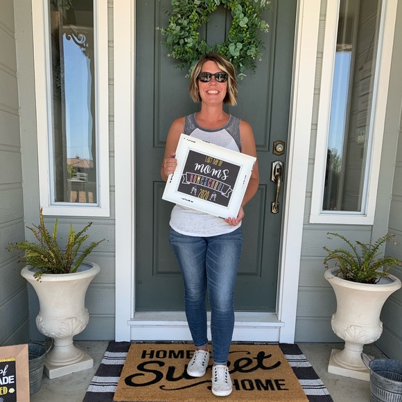 Meet your Posher, Amy - Picture 5 of 6